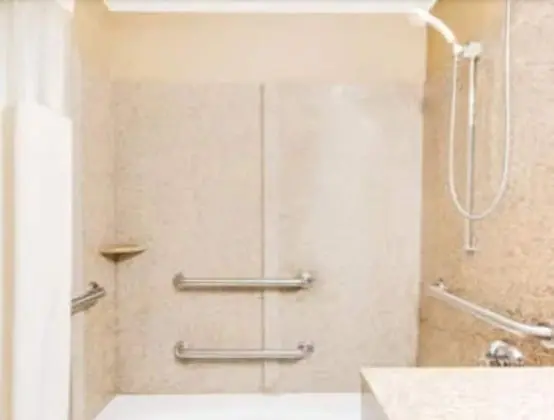 Standard Oda, 2 Büyük (Queen) Boy Yatak