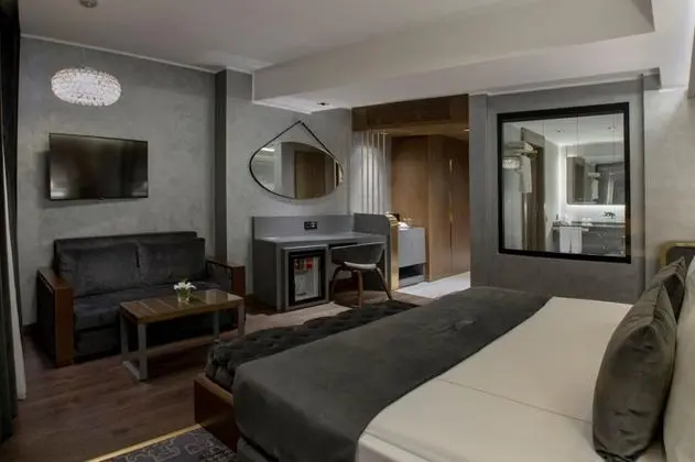 Executive Suite, Deniz Manzaralı, Jakuzili