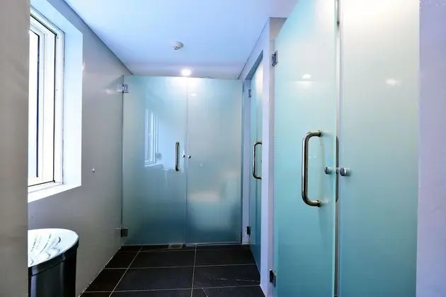 Ortak Ranzalı Oda, Sadece erkekler için (12-Beds)