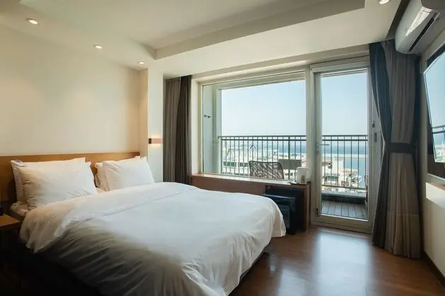 Deluxe Tek Büyük Yataklı Oda