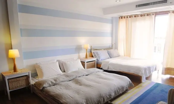 Deluxe Queen Bed (Beach Room)