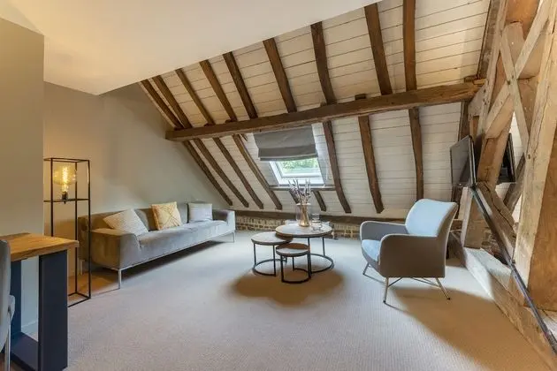 Signature Suite