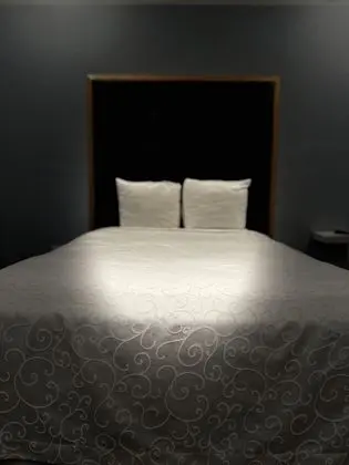 Deluxe Oda (with Shared Bathroom)