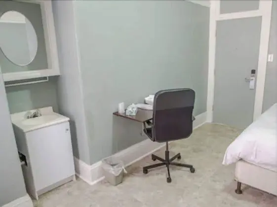 Deluxe Oda (with Shared Bathroom)