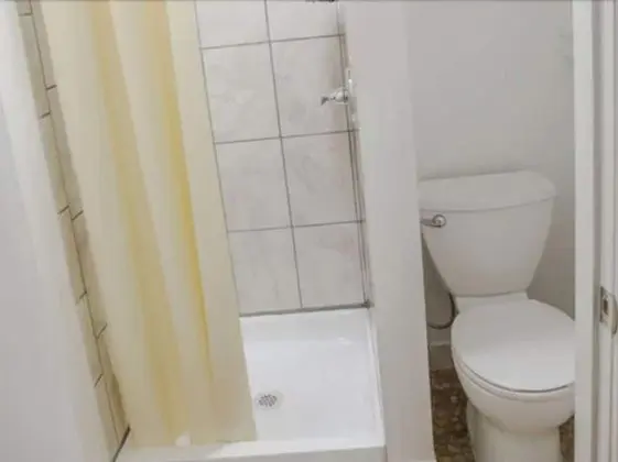 Deluxe Oda (with Shared Bathroom)