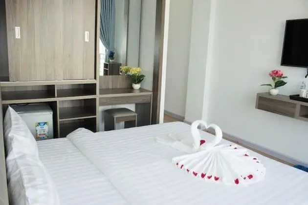 Tek Büyük veya İki Ayrı Yataklı Oda, Balkon, Nehir Manzaralı (Suite)