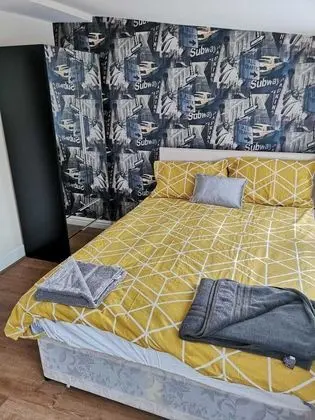 Deluxe Tek Büyük Yataklı Oda