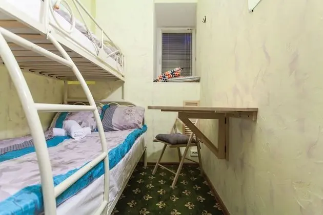 Tek Büyük Yataklı Oda, Ortak Banyo