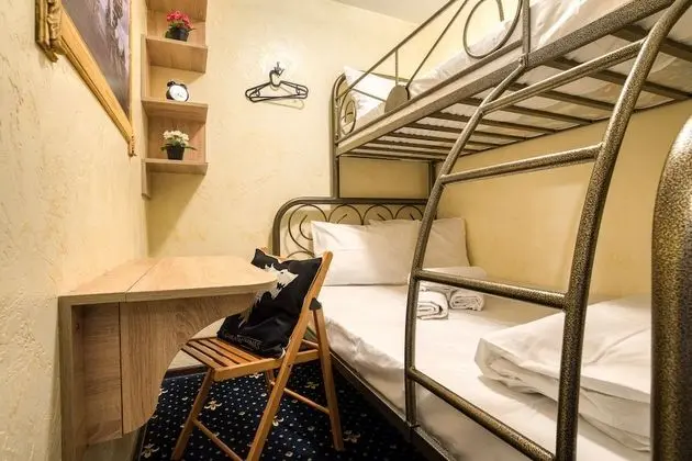 Economy Üç Kişilik Oda