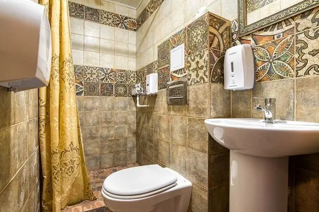 Economy Üç Kişilik Oda