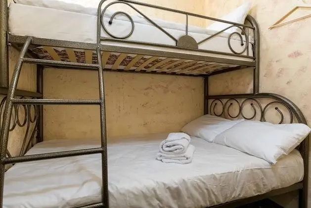 Economy Tek Büyük Yataklı Oda