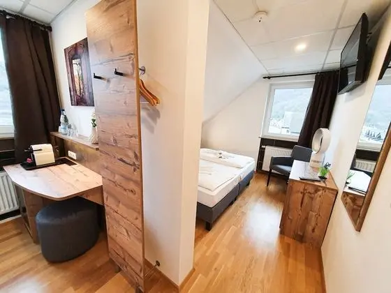 Standard Tek Büyük Yataklı Oda