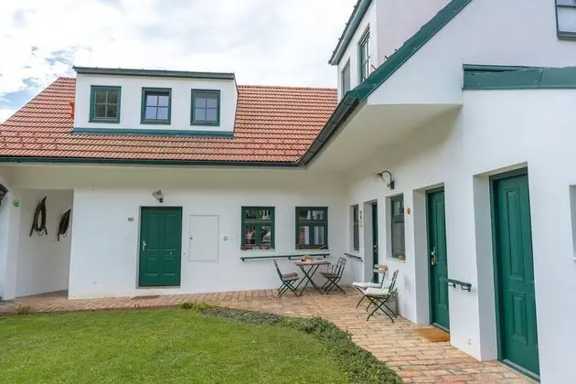 Comfort Üç Kişilik Oda, Üzüm Asması Manzaralı, Bahçeli