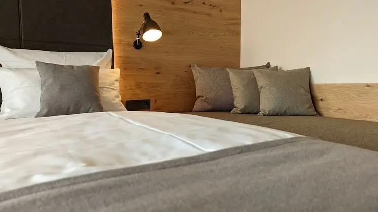 Premium Tek Büyük Yataklı Oda