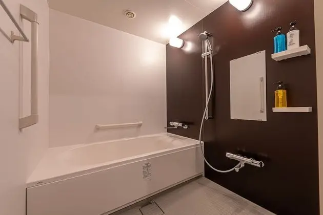 Ortak Ranzalı Oda, Sadece kadınlar için