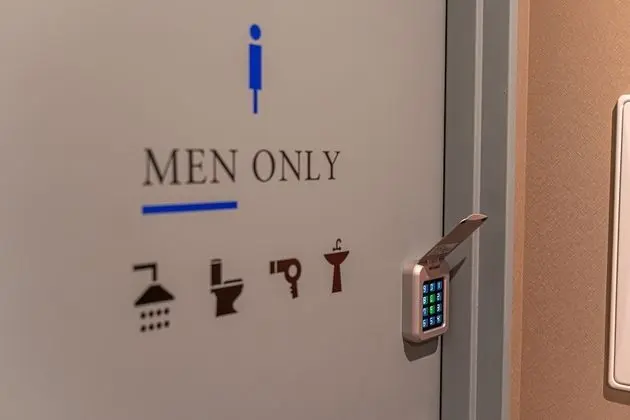 Ortak Ranzalı Oda, Sadece kadınlar için