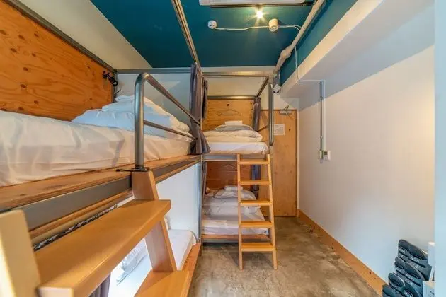 Dört Kişilik Oda (Private, with Bunk Bed)