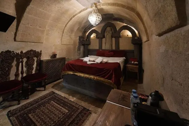 Mağara Oda, Manzarasız, Penceresiz