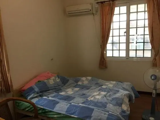 Tek Büyük Yataklı Oda, Ortak Banyo