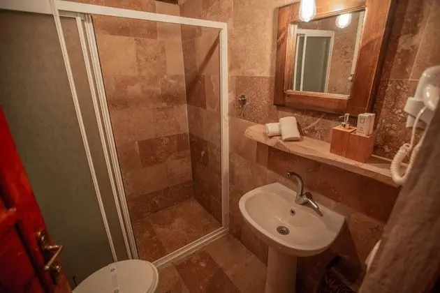 Deluxe Mağara Oda