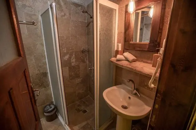 Executive Taş Suit Vadi Manzaralı ve Şömineli