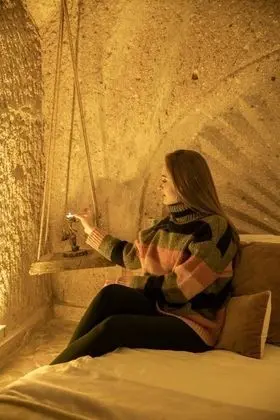 Jakuzili Queen Mağara Oda