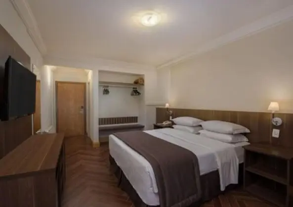 Standard Oda, Ek Bina