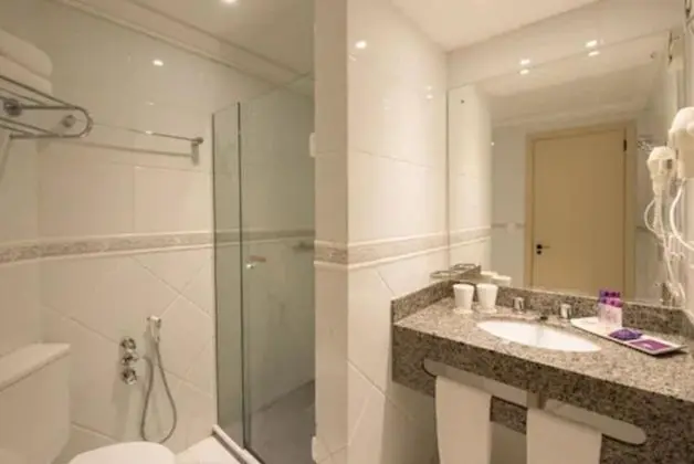 Standard Oda, Ek Bina