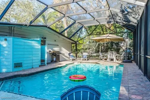 Ev (Wish Upon A Starfish Pool Home)