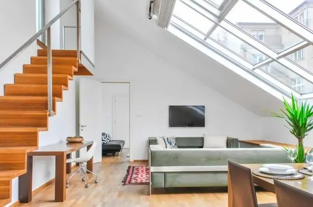 Deluxe Çatı Katı (Loft), 1 Yatak Odası, Balkon (Haštalská 23)