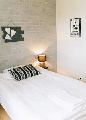 Basic Tek Büyük Yataklı Oda