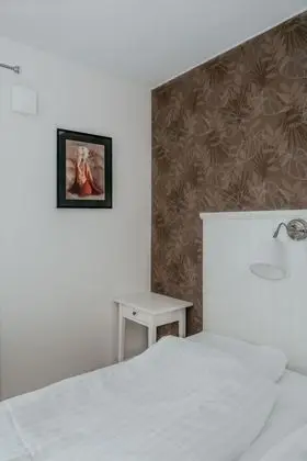 Junior Tek Büyük Yataklı Oda