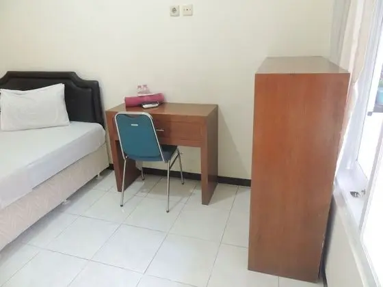 Standard Tek Büyük Yataklı Oda