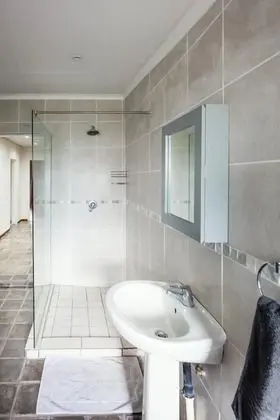 Oda, Ortak Banyo (3)