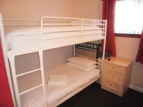 Family Süit, Banyolu/Duşlu (Room 9, sleeps 4)