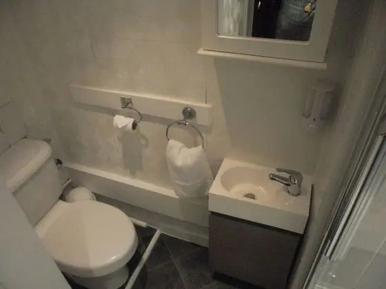 Standard Süit, Banyolu/Duşlu (Room 1, sleeps 4)