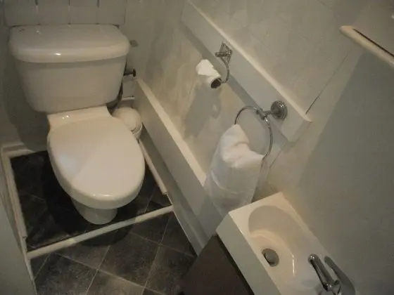 Standard Süit, Banyolu/Duşlu (Room 1, sleeps 4)
