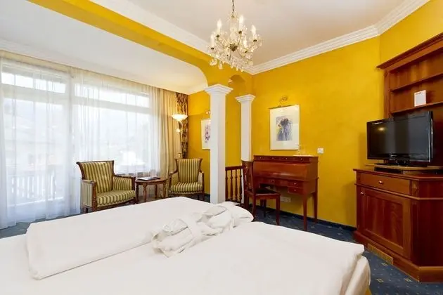 Superior Tek Büyük Yataklı Oda, Balkon, Dağ Manzaralı