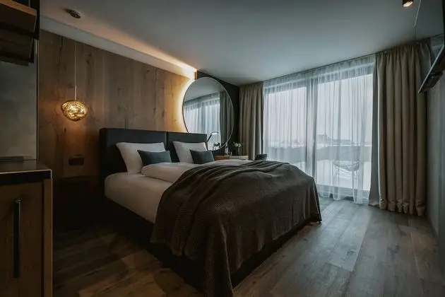 Business Dört Kişilik Oda