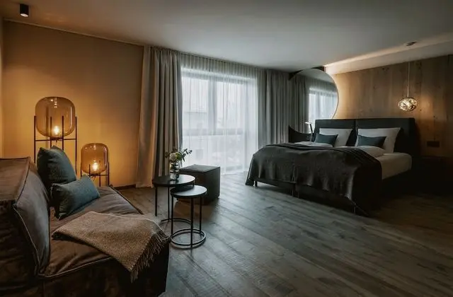 Business Dört Kişilik Oda