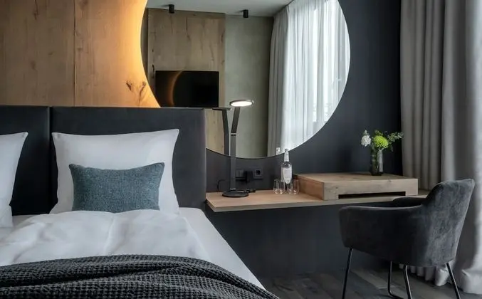 Business Dört Kişilik Oda