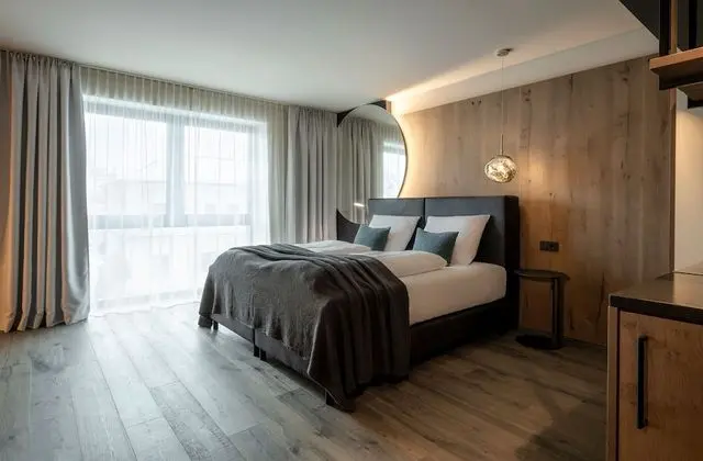 Business Dört Kişilik Oda