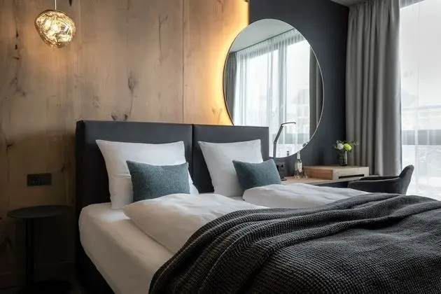 Business Dört Kişilik Oda