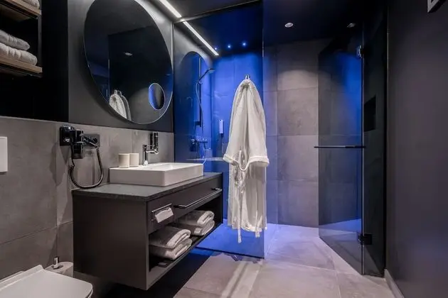 Business Dört Kişilik Oda