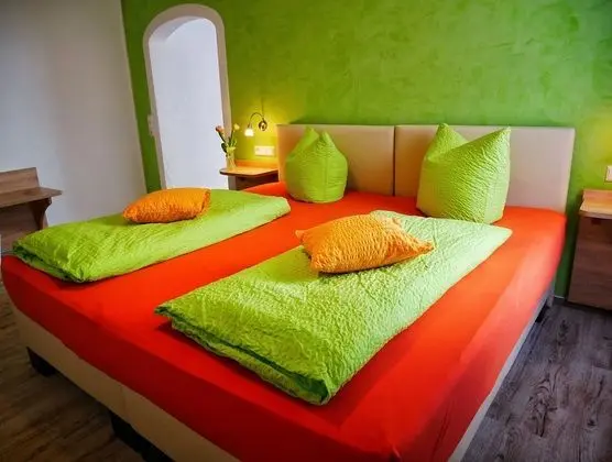 Comfort Tek Büyük Yataklı Oda