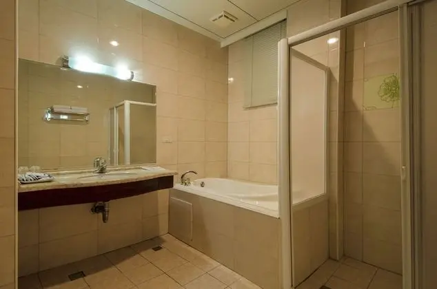 Deluxe Dört Kişilik Oda