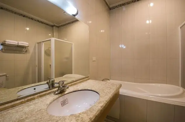 Deluxe Dört Kişilik Oda