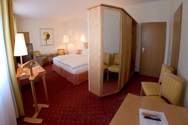 Comfort Tek Büyük Yataklı Oda