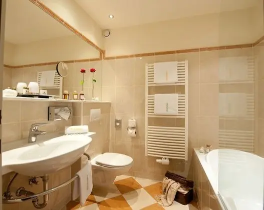 Comfort Tek Büyük Yataklı Oda, Dağ Manzaralı