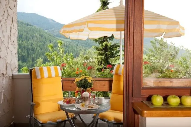 Comfort Tek Büyük Yataklı Oda, Dağ Manzaralı